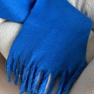 Chunky Blue Scarf